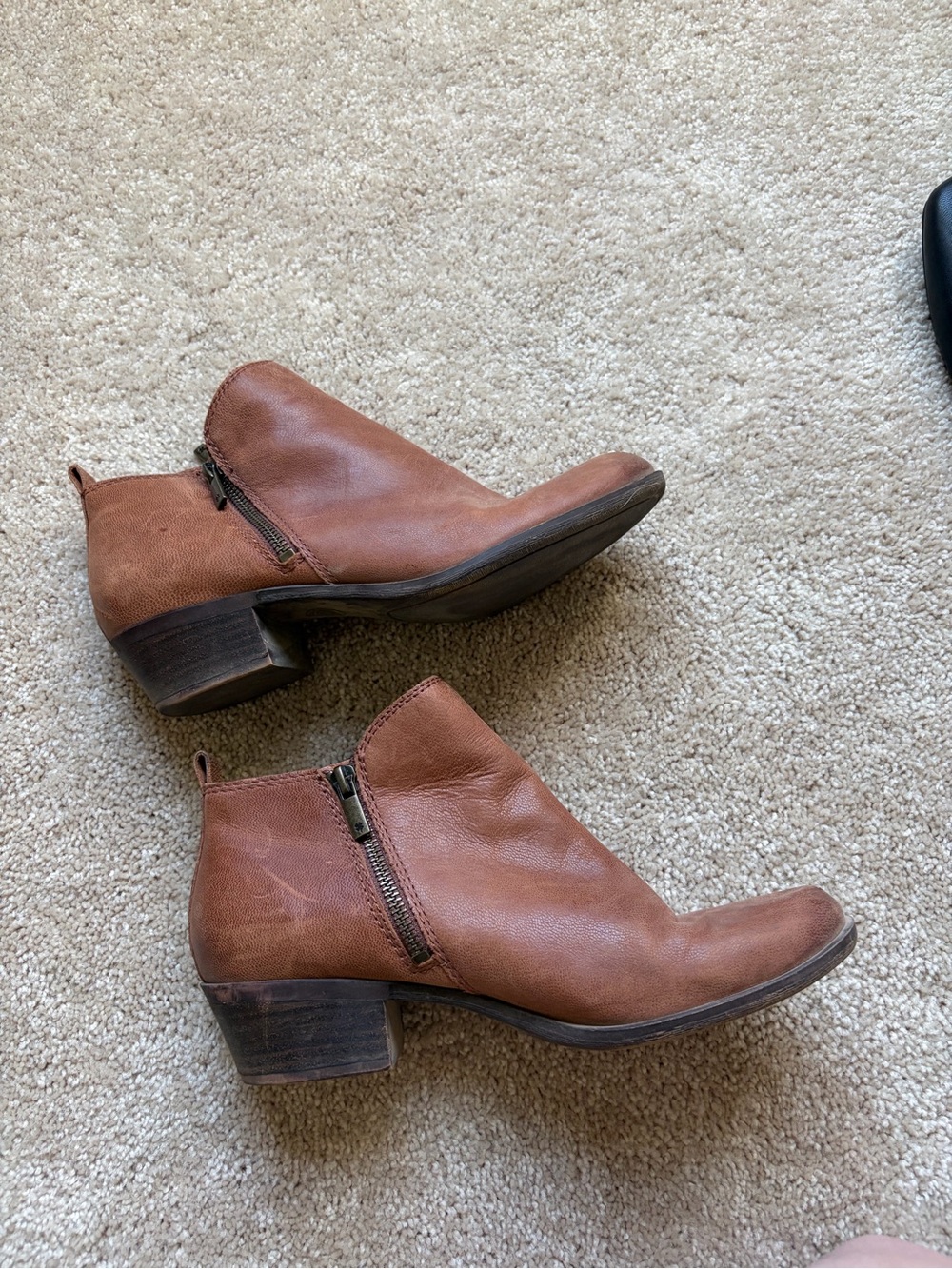 Lucky Brand Cognac Brown Leather Ankle Booties with Side Zip - Picture 3 of 6
